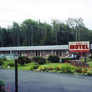 Capri Motel